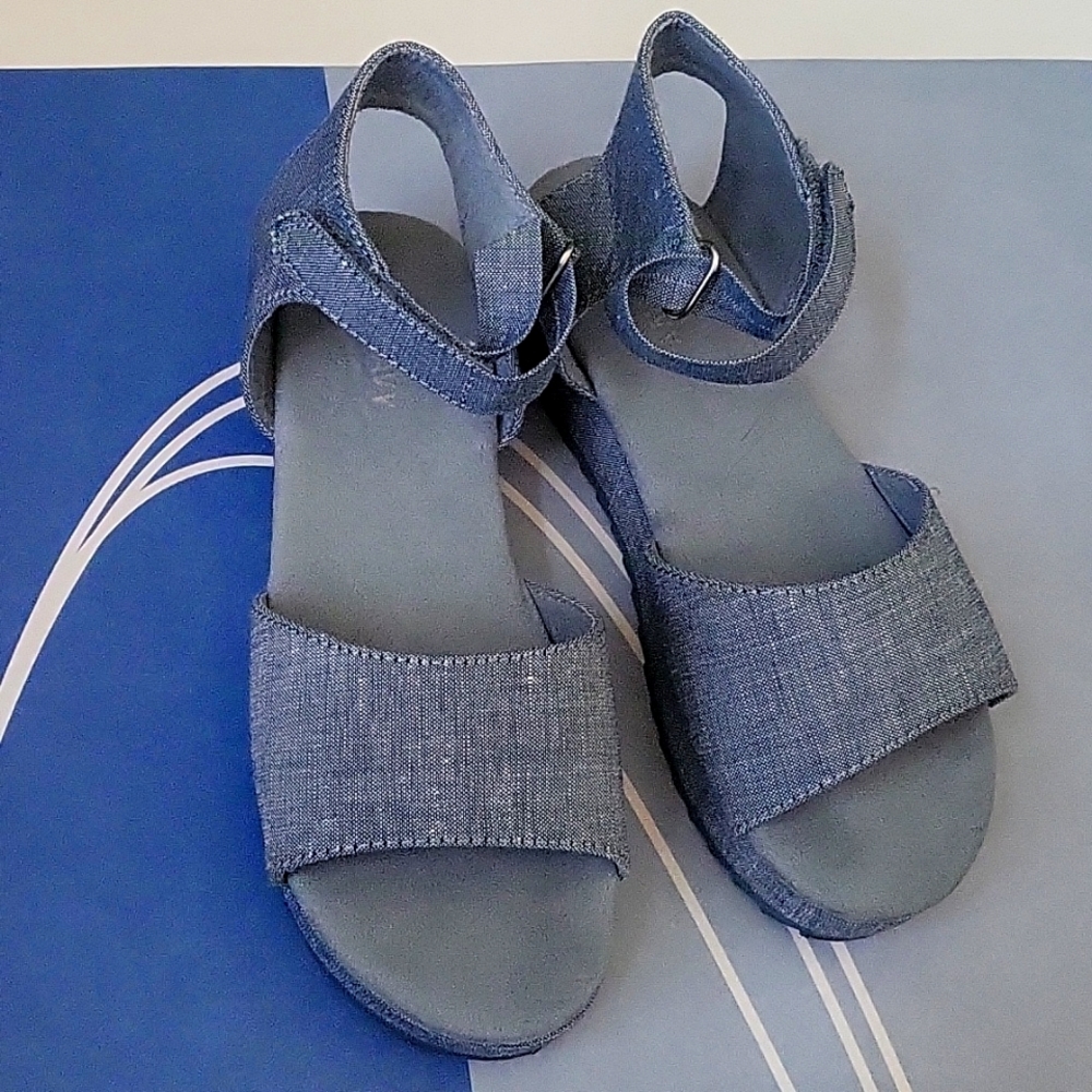 Old Navy Denim Like Sandals
